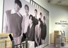 Merch Ekslusif BTS Anniversary Dijual di BTS Pop-Up Monochrome Gancit