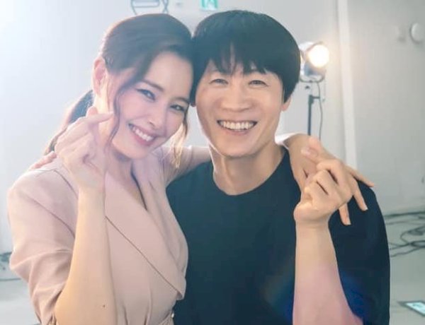 Daftar Pemain dan Sinopsis AEMA, Serial Netflix Korea