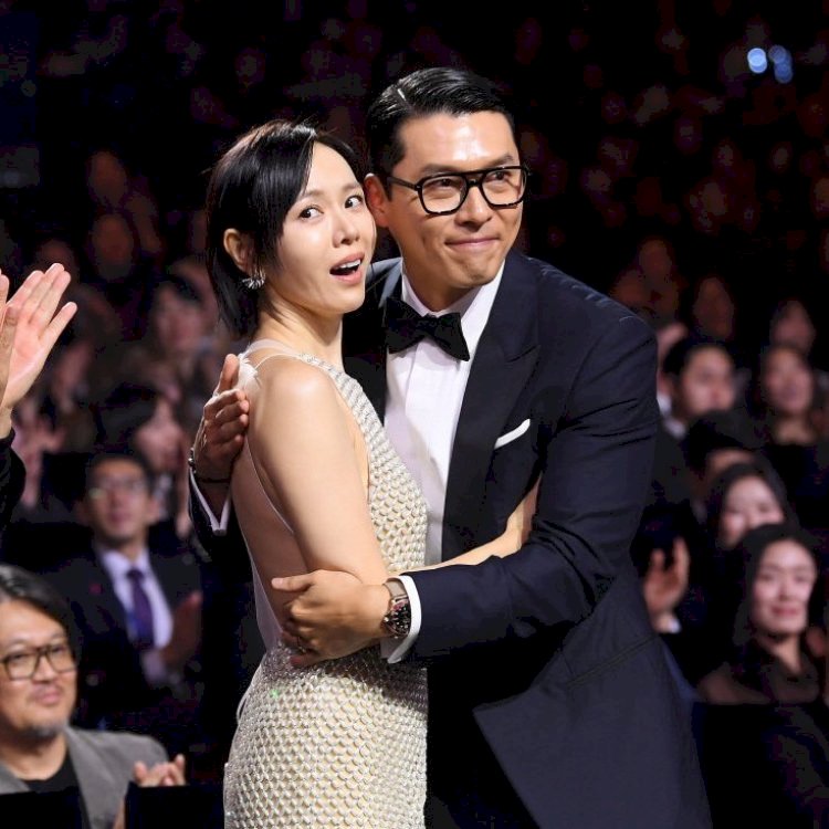 Hyun Bin dan Son Ye Jin Raih Penghargaan Blue Dragon Film Awards 2025